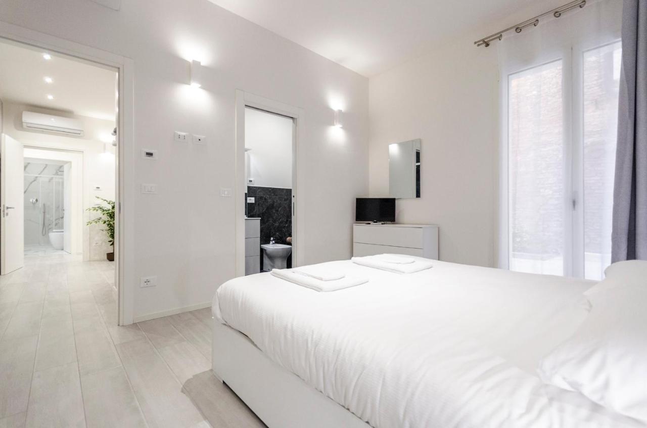 Dimora Santo Stefano: Ampia, Con Giardino Privato Apartment Bologna Exterior photo